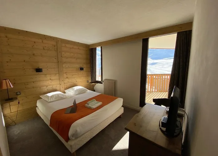 Le Portillo Hotell 3*